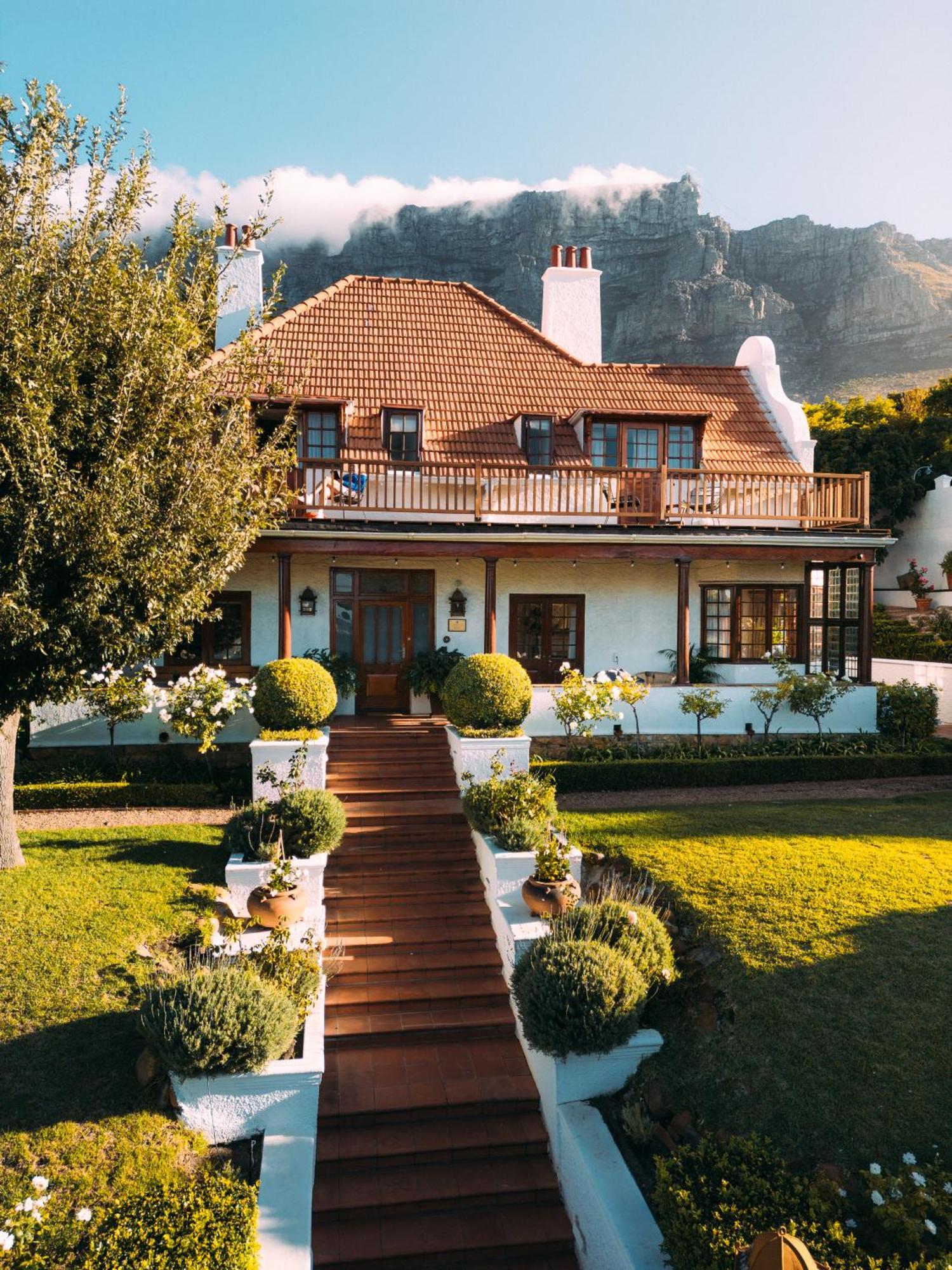 Acorn House Bed & Breakfast Кейптаун Екстериор снимка